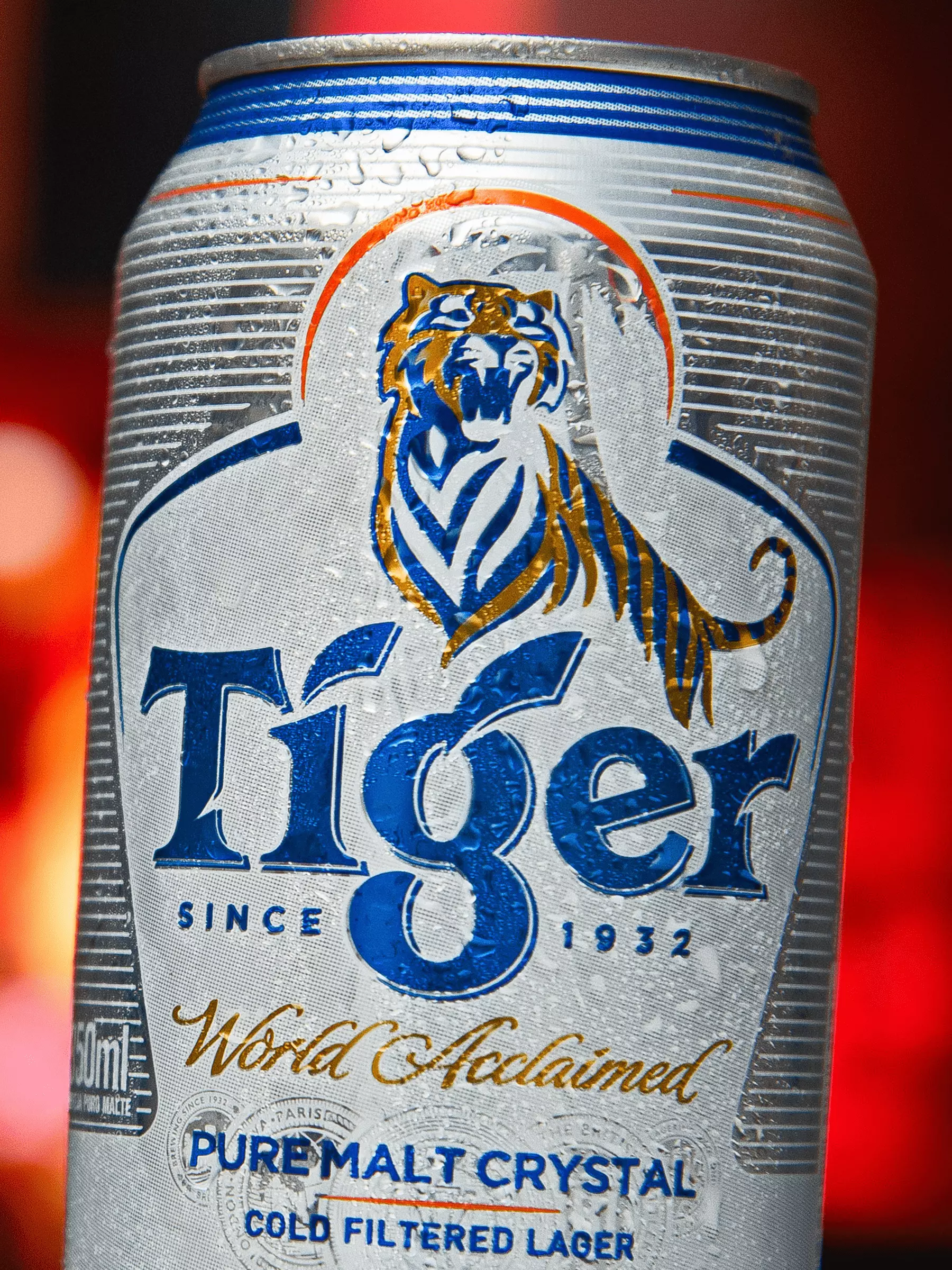 Lata de cerveja 350ml Tiger gelada